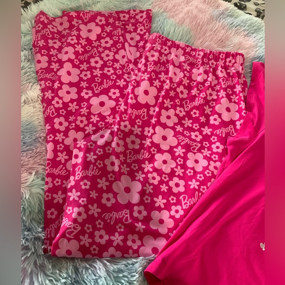 NWT Barbie Pajama Set - Picture 4 of 5